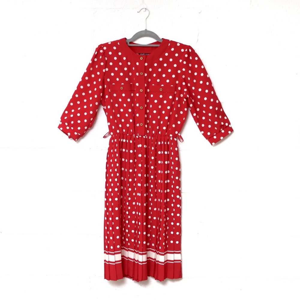 Vintage Polka Dot Pleated Button Dress